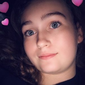 Meet your Posher, Makayla